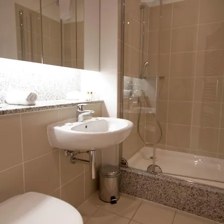Ifsc City Hotel *